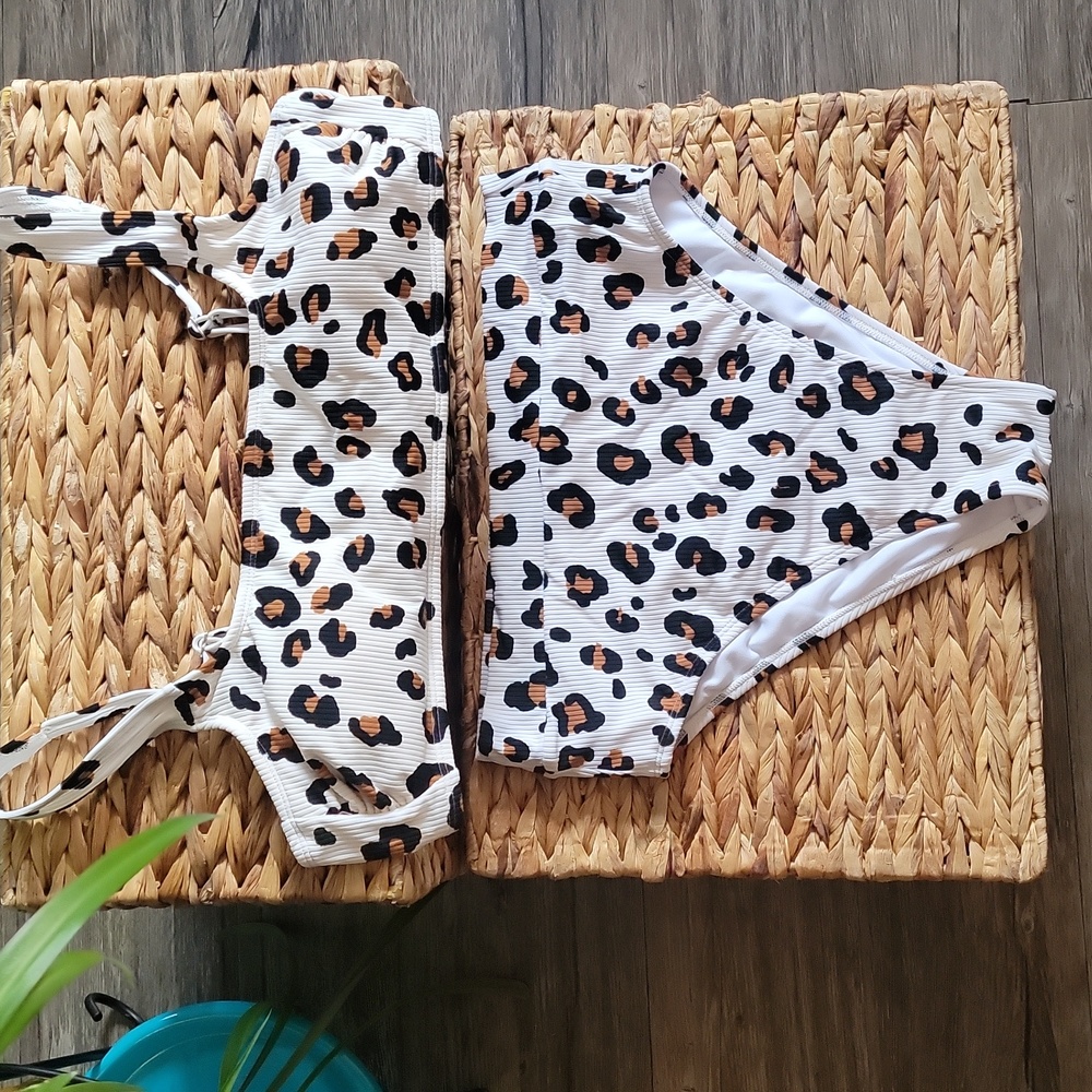 💎⭐️BEAUTIFUL⭐️💎 Leopard Bikini Swimsuit Sz/L